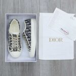 WALK’N’DIOR SNEAKER Deep Blue Dior Oblique Embroidered Cotton