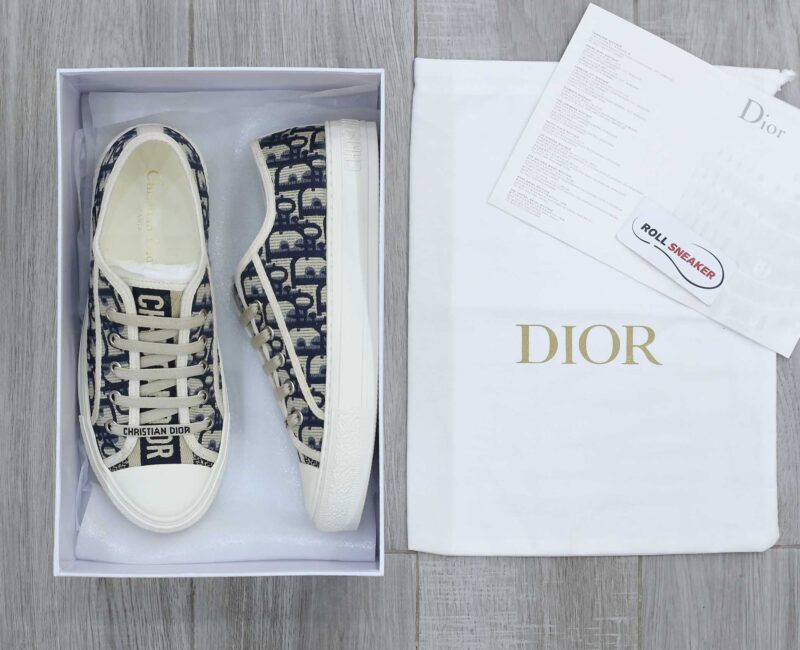 WALK’N’DIOR SNEAKER Deep Blue Dior Oblique Embroidered Cotton