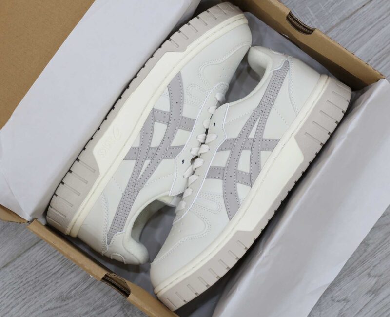 Asics Court Mz ‘Beige Grey’