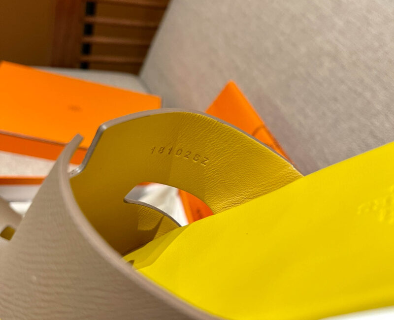 Dép Hermes Nam da Epsom (Sần) Nâu Lót Vàng Best Quality