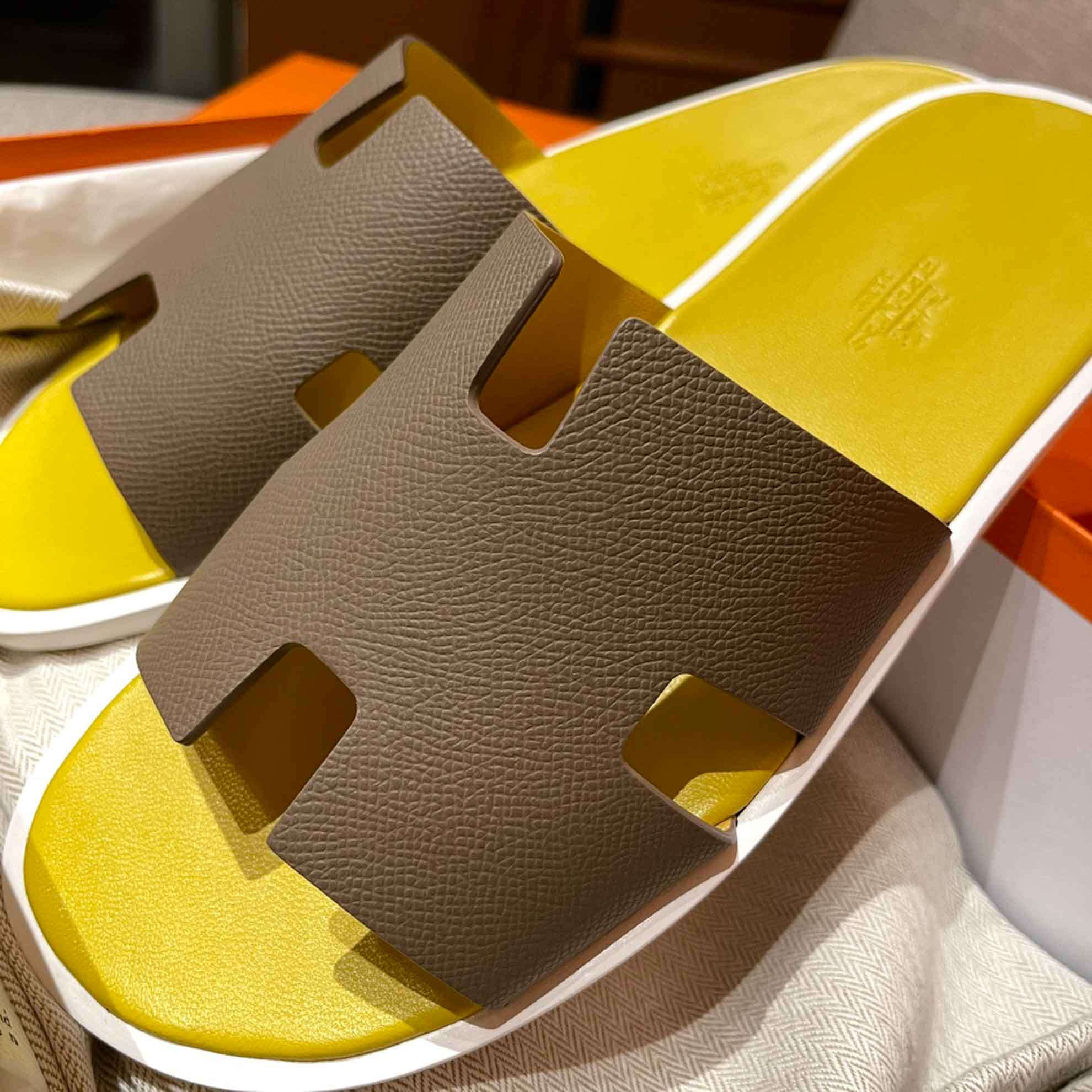 Dép Hermes Nam da Epsom (Sần) Nâu Lót Vàng Best Quality