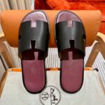 Dép Hermes Nam Da Trơn Đen lót Đỏ Mận Best Quality