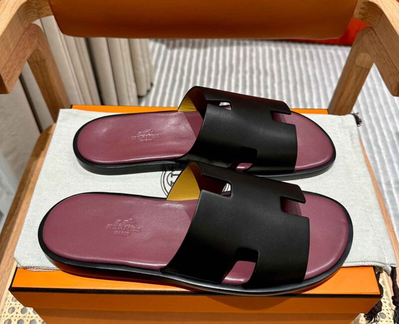 Dép Hermes Nam Da Trơn Đen lót Đỏ Mận Best Quality