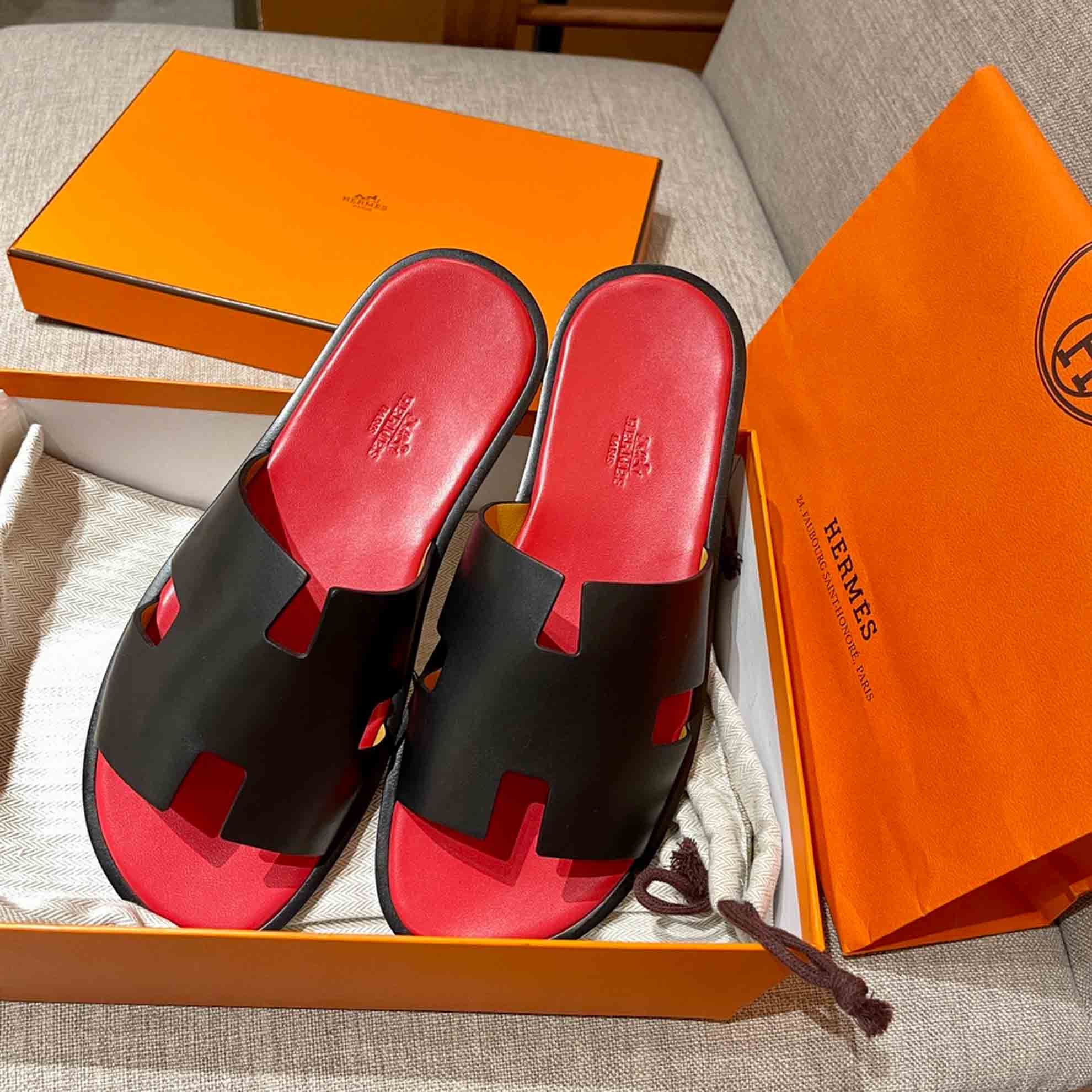 Dép Hermes Nam Da Trơn Đen lót Đỏ Tươi Best Quality