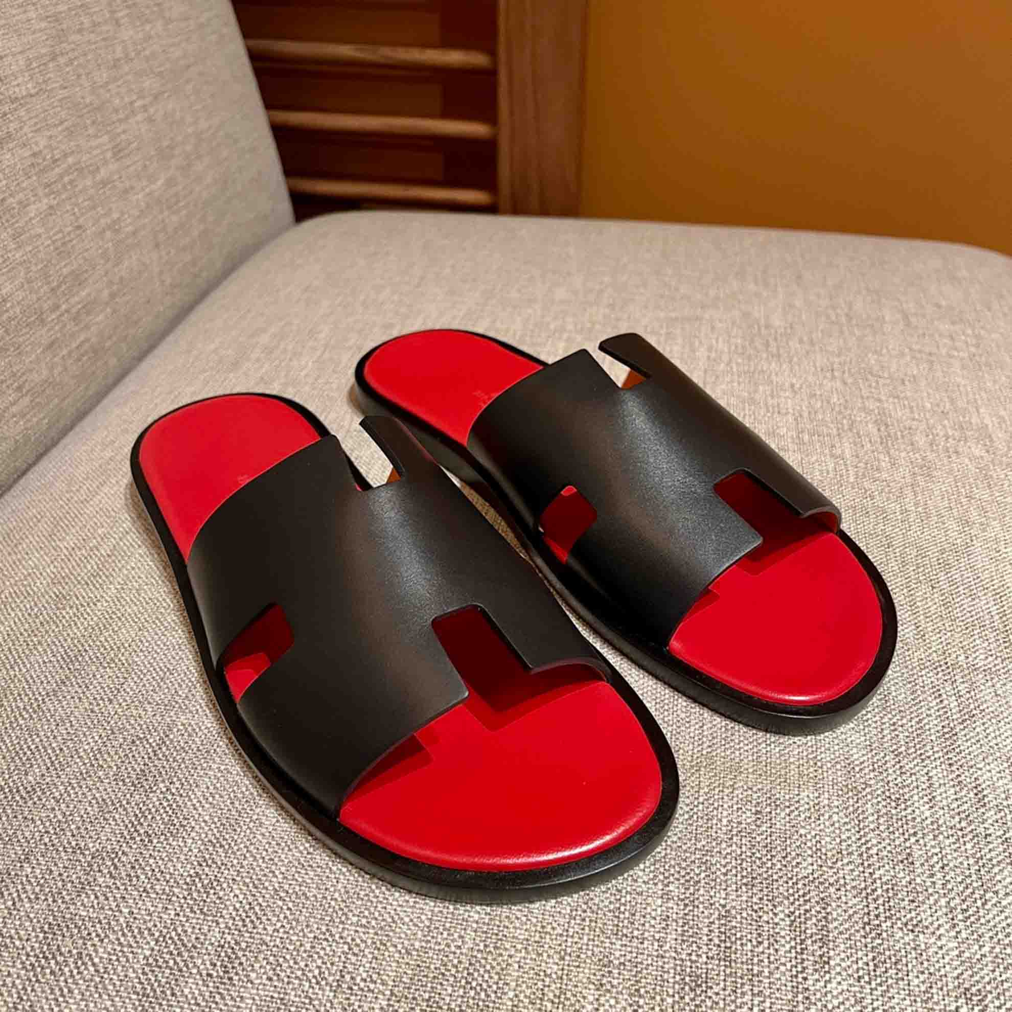 Dép Hermes Nam Da Trơn Đen lót Đỏ Tươi Best Quality