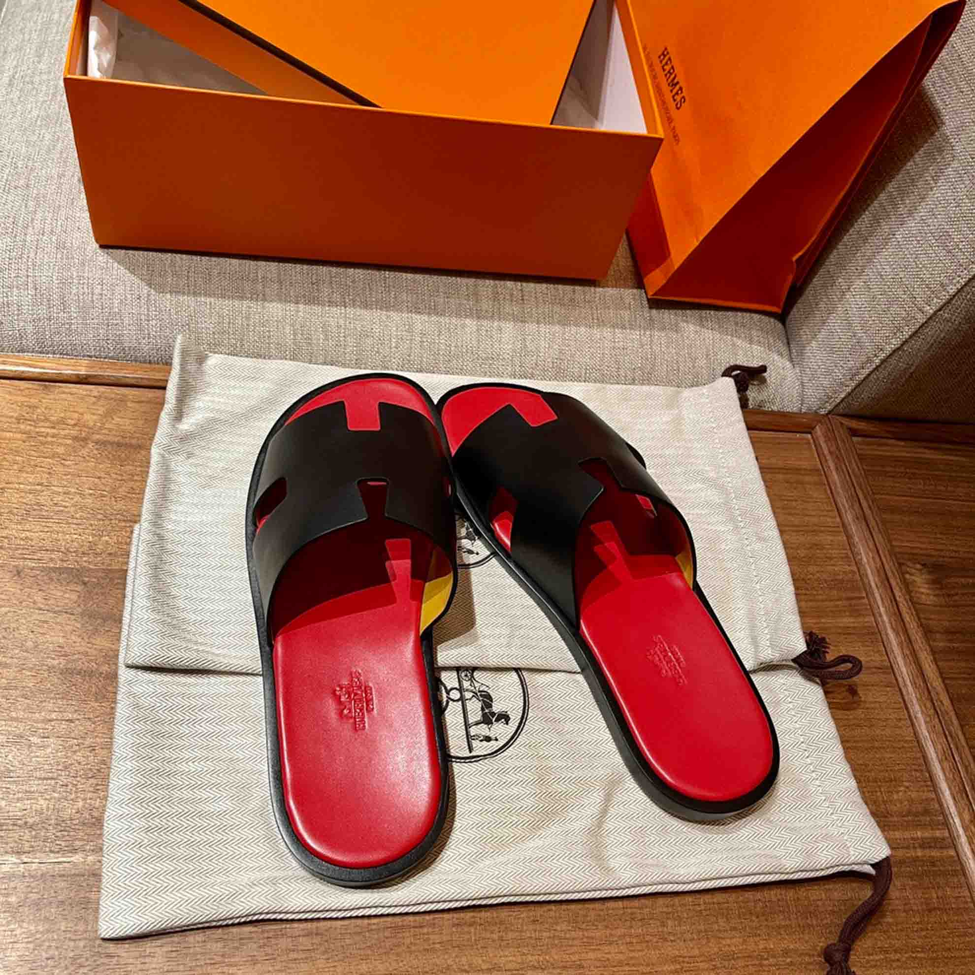 Dép Hermes Nam Da Trơn Đen lót Đỏ Tươi Best Quality