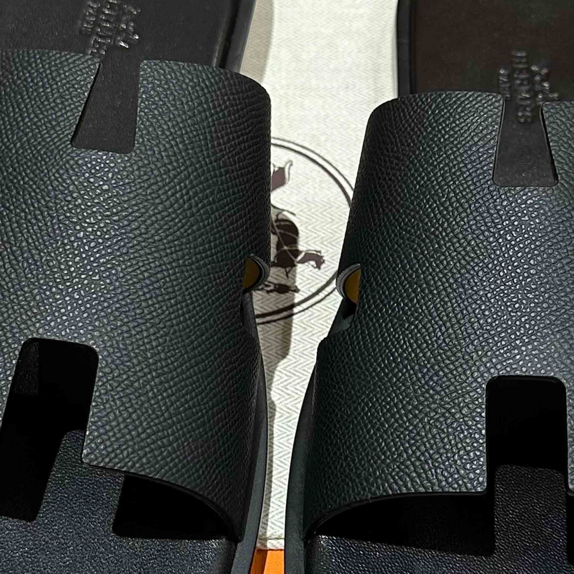 Dép Hermes Nam Full Đen Da Epsom (Sần) Best Quality