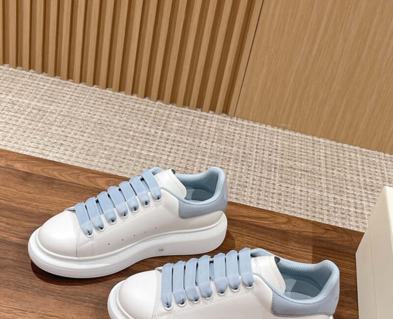 Giày Alexander Mcqueen Gót Blue Baby Bóng Like Auth