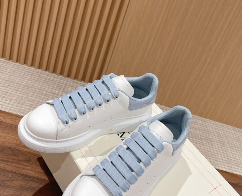 Giày Alexander Mcqueen Gót Blue Baby Bóng Like Auth