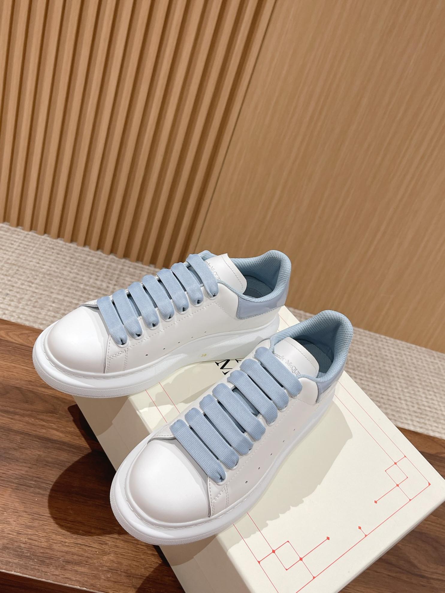 Giày Alexander Mcqueen Gót Blue Baby Bóng Like Auth