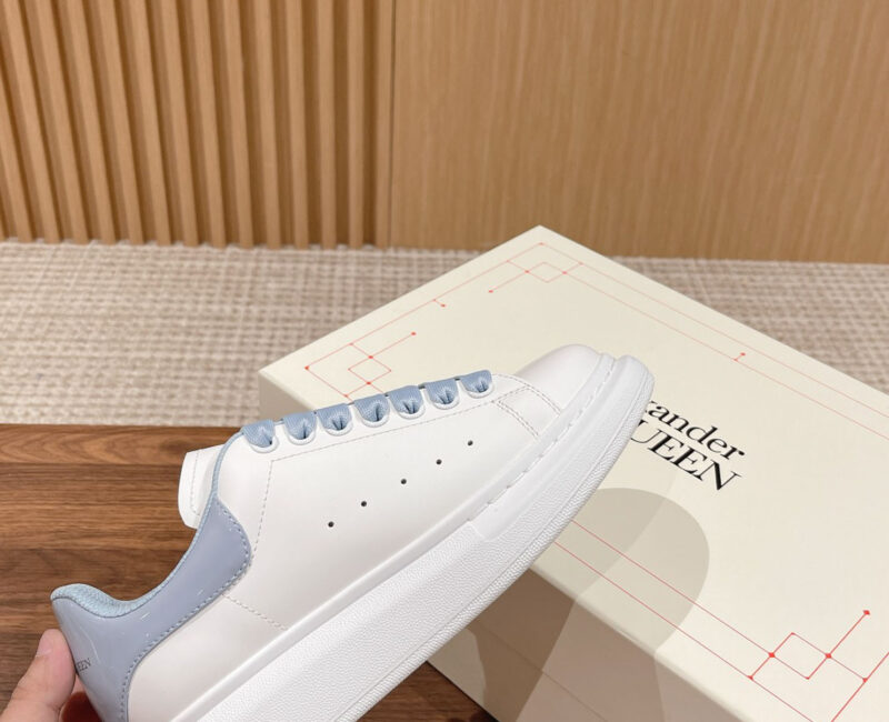 Giày Alexander Mcqueen Gót Blue Baby Bóng Like Auth