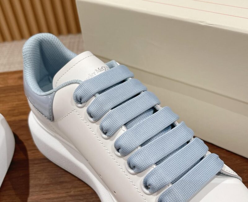 Giày Alexander Mcqueen Gót Blue Baby Bóng Like Auth