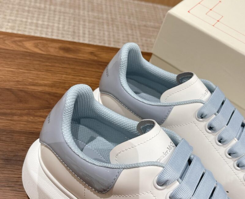 Giày Alexander Mcqueen Gót Blue Baby Bóng Like Auth