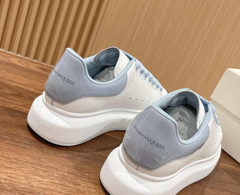 Giày Alexander Mcqueen Gót Blue Baby Bóng Like Auth