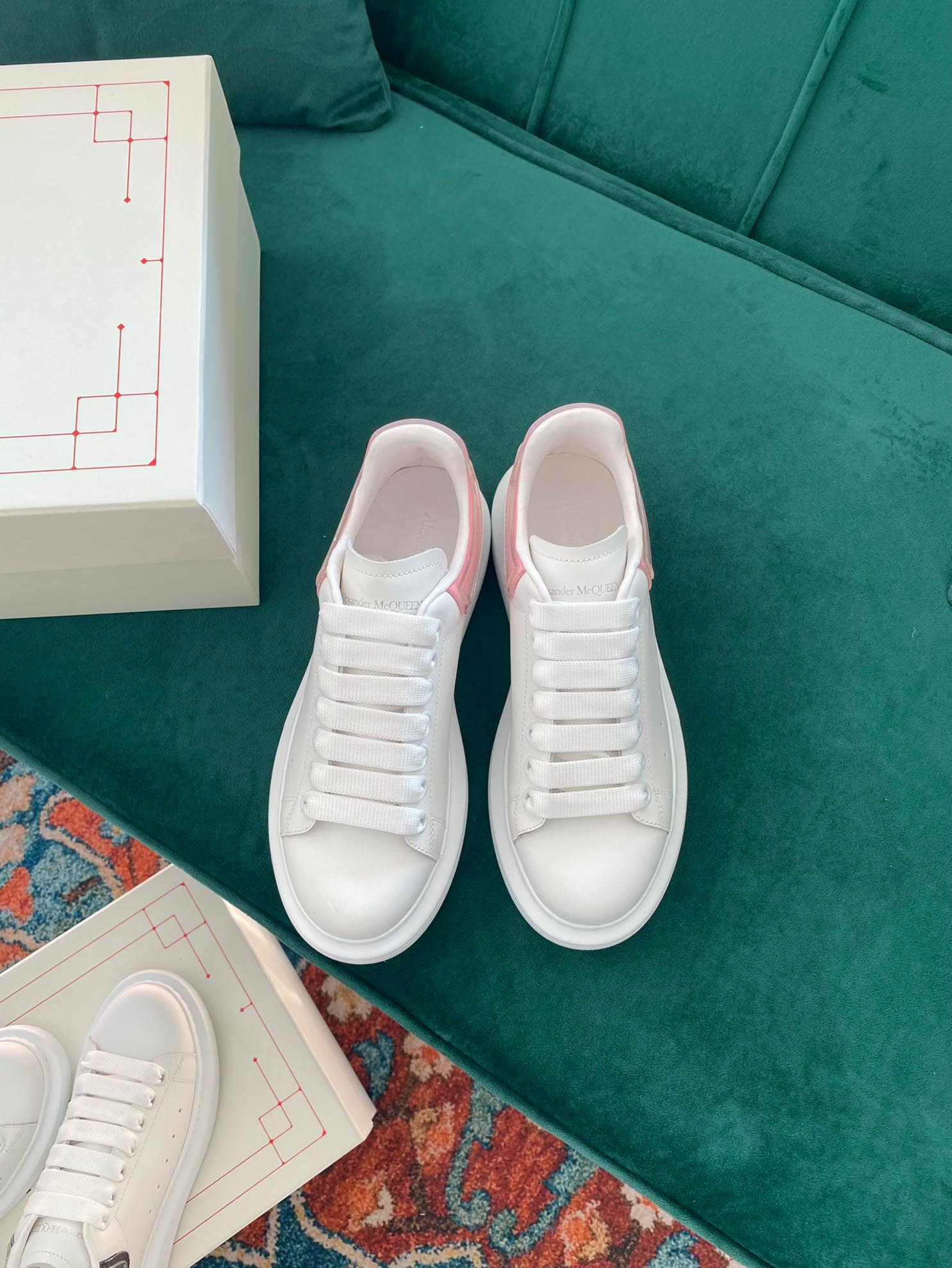 Giày Alexander Mcqueen Gót Hồng Trong