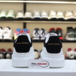 Giày Alexander Mcqueen gót Nhung Đen Best Quality