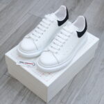 Giày Alexander Mcqueen gót Nhung Đen Best Quality