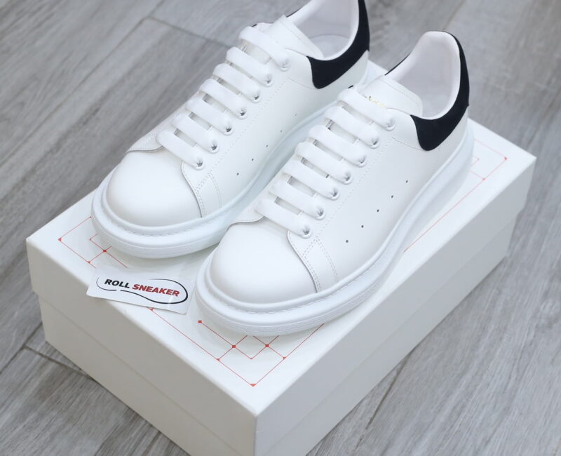 Giày Alexander Mcqueen gót Nhung Đen Best Quality