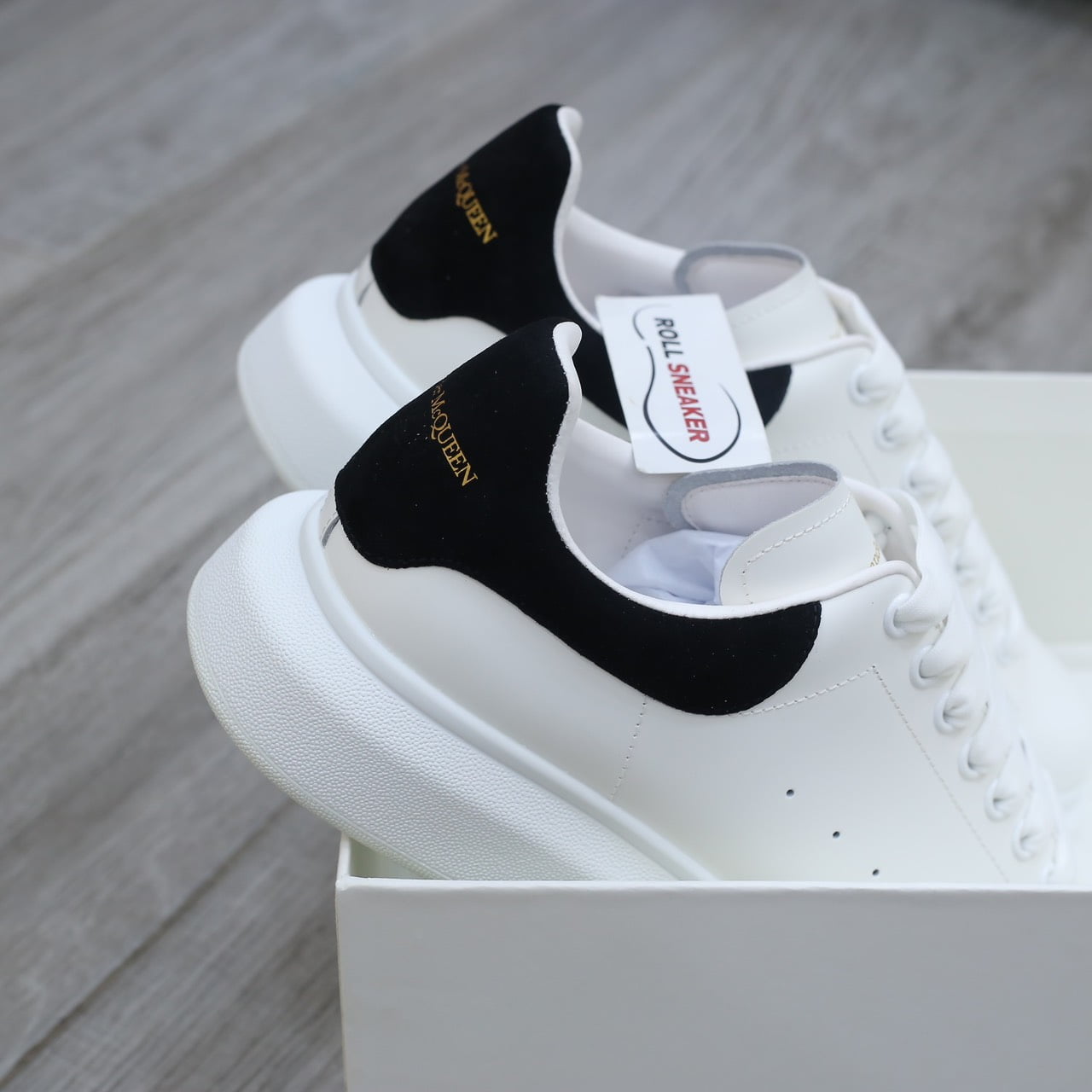 Giày Alexander Mcqueen gót Nhung Đen Best Quality