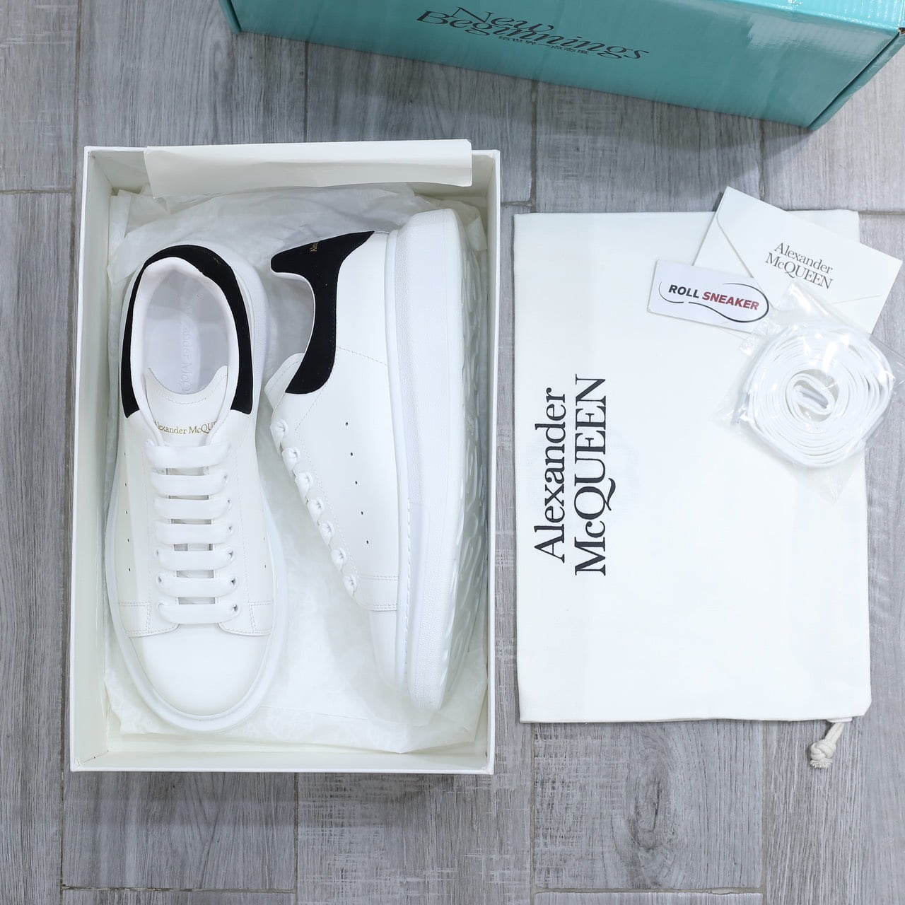 Giày Alexander Mcqueen gót Nhung Đen Best Quality