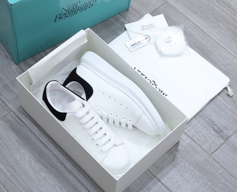 Giày Alexander Mcqueen gót Nhung Đen Best Quality