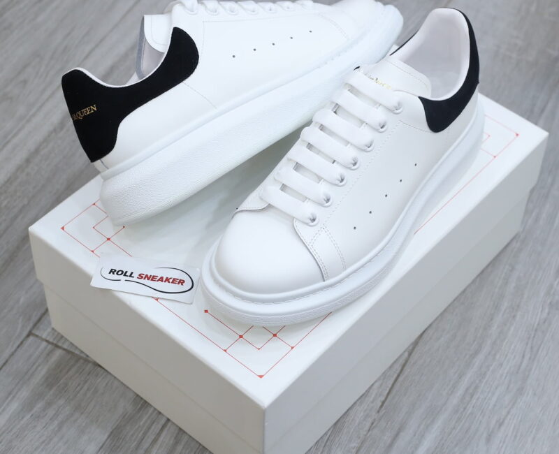 Giày Alexander Mcqueen gót Nhung Đen Best Quality