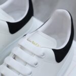 Giày Alexander Mcqueen gót Nhung Đen Best Quality