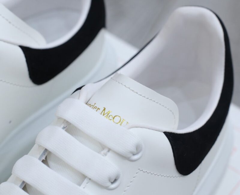 Giày Alexander Mcqueen gót Nhung Đen Best Quality