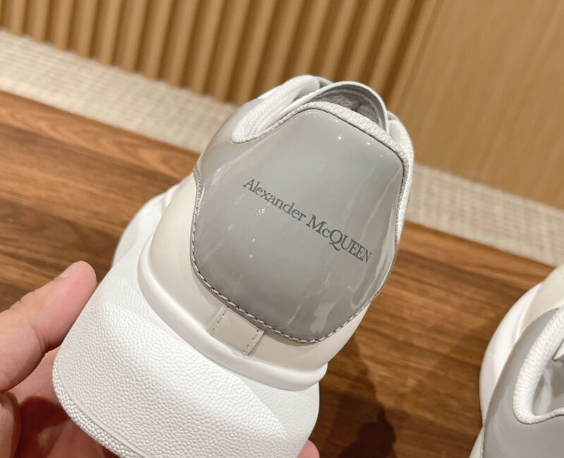 Giày Alexander Mcqueen Gót Xám Bóng Like Auth