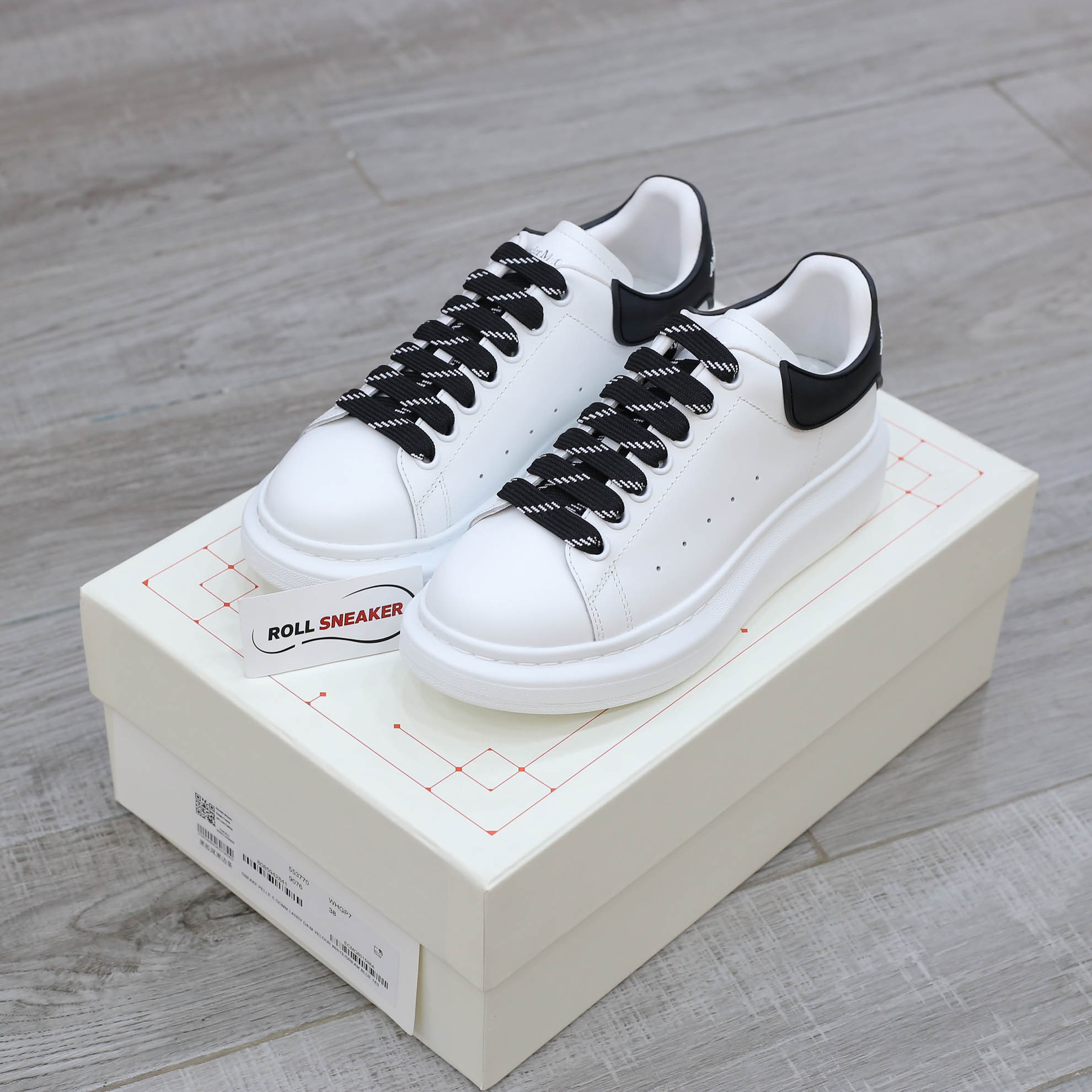 Giày Alexander Mcqueen Trắng Gót Chữ Trắng Nổi Like Auth