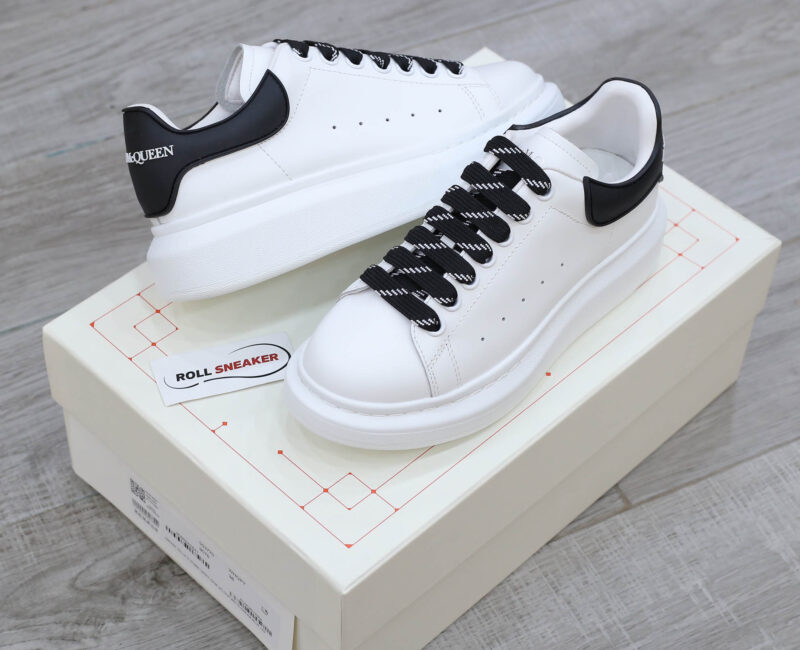 Giày Alexander Mcqueen Trắng Gót Chữ Trắng Nổi Like Auth