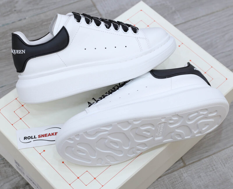 Giày Alexander Mcqueen Trắng Gót Chữ Trắng Nổi Like Auth