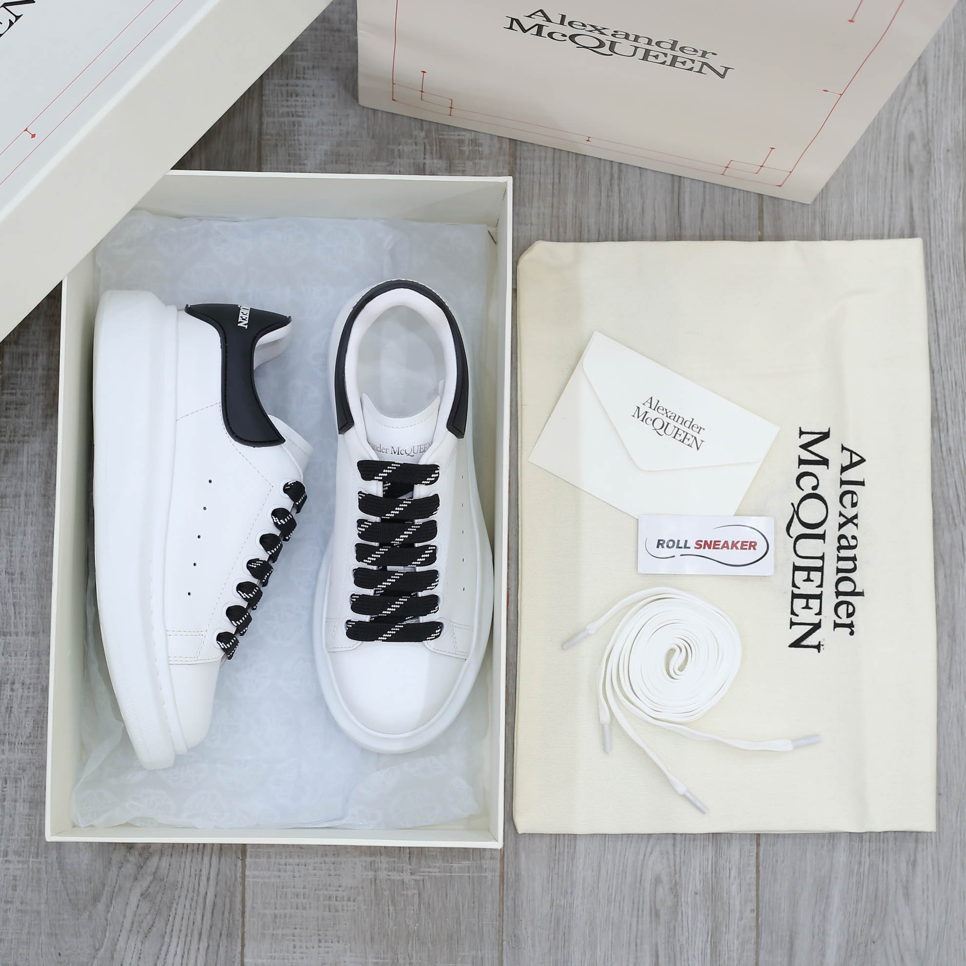 Giày Alexander Mcqueen Trắng Gót Chữ Trắng Nổi Like Auth