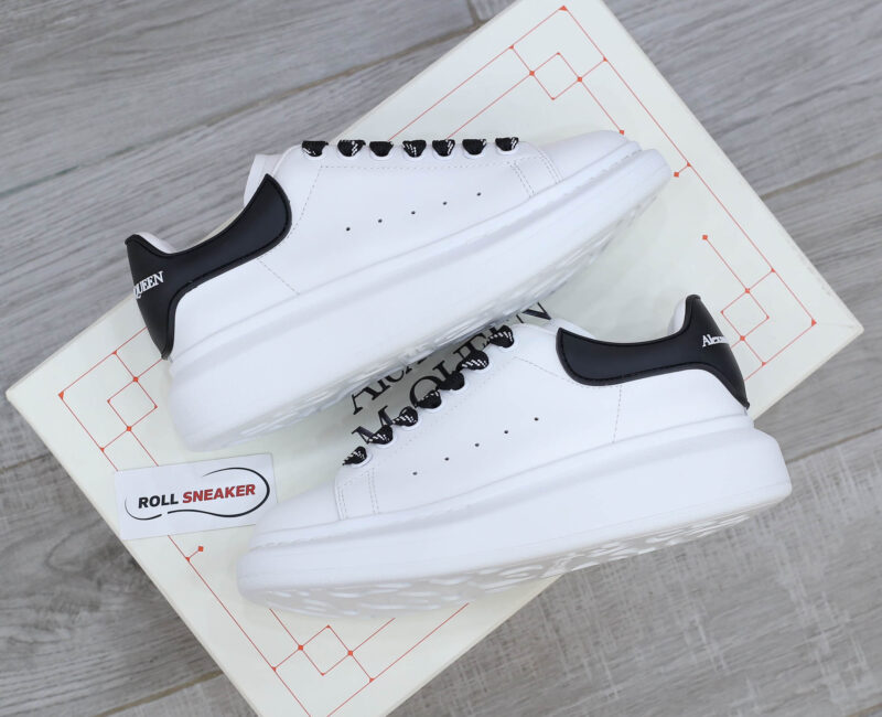 Giày Alexander Mcqueen Trắng Gót Chữ Trắng Nổi Like Auth