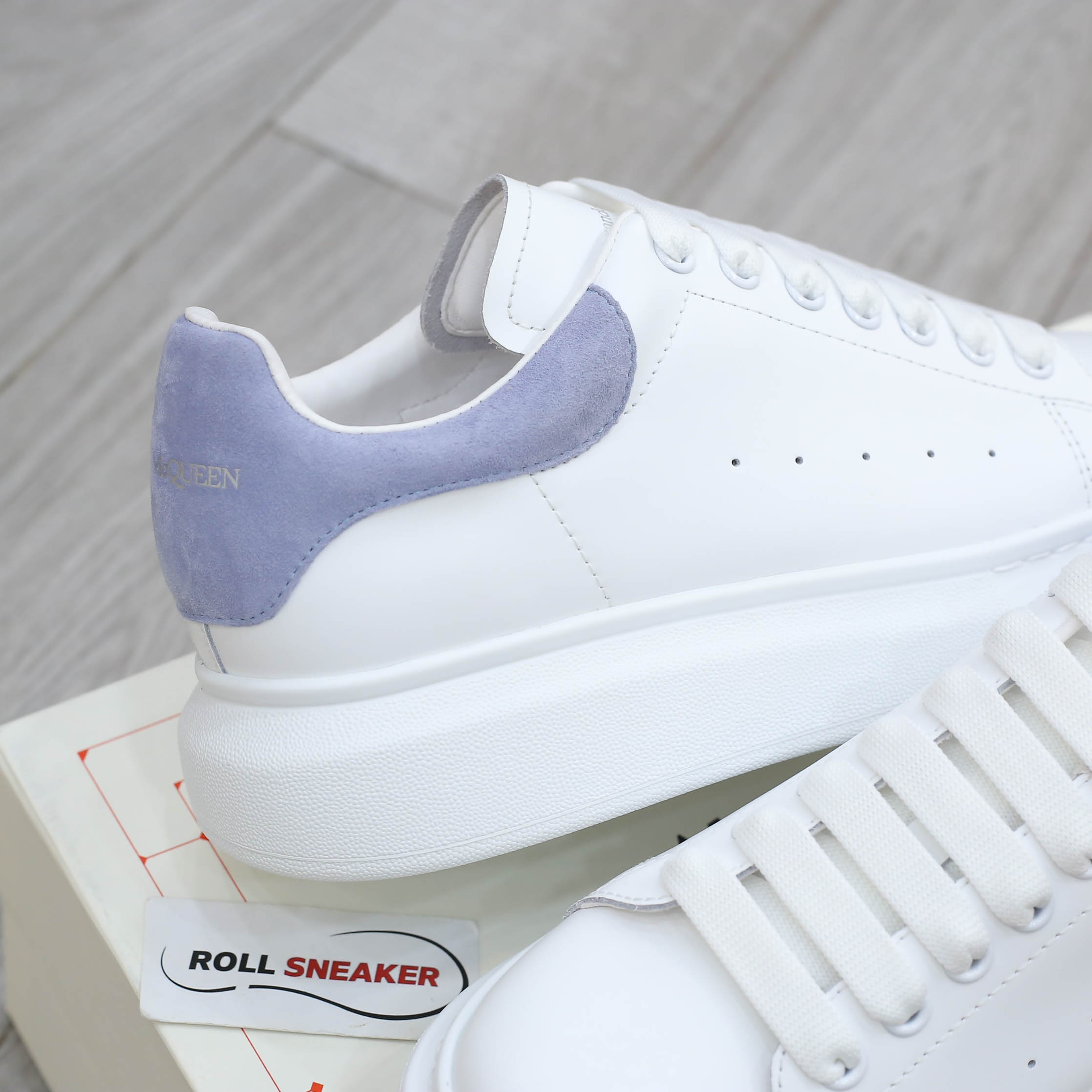 Giày Alexander Mcqueen Trắng Gót Da Blue Baby