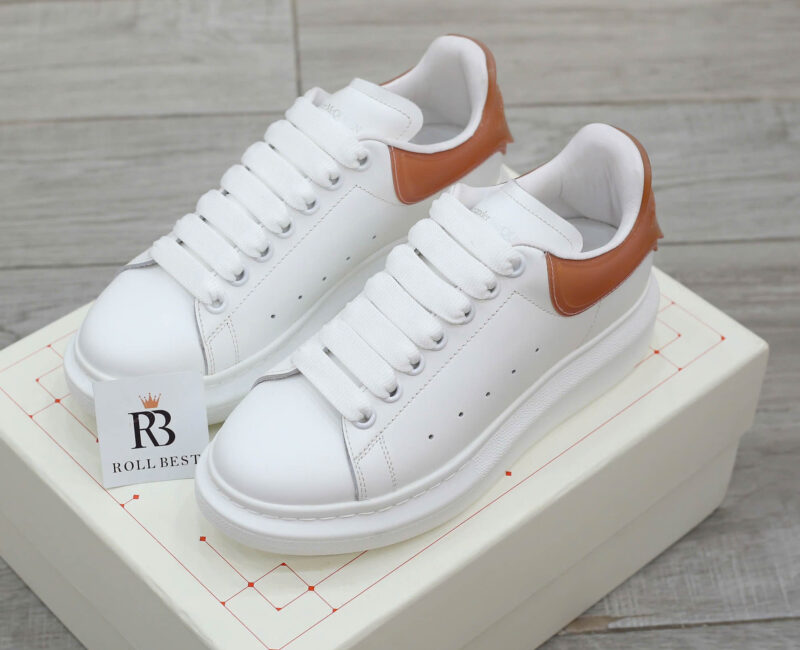 Giày Alexander Mcqueen Trắng Gót Nâu Trong Like Auth