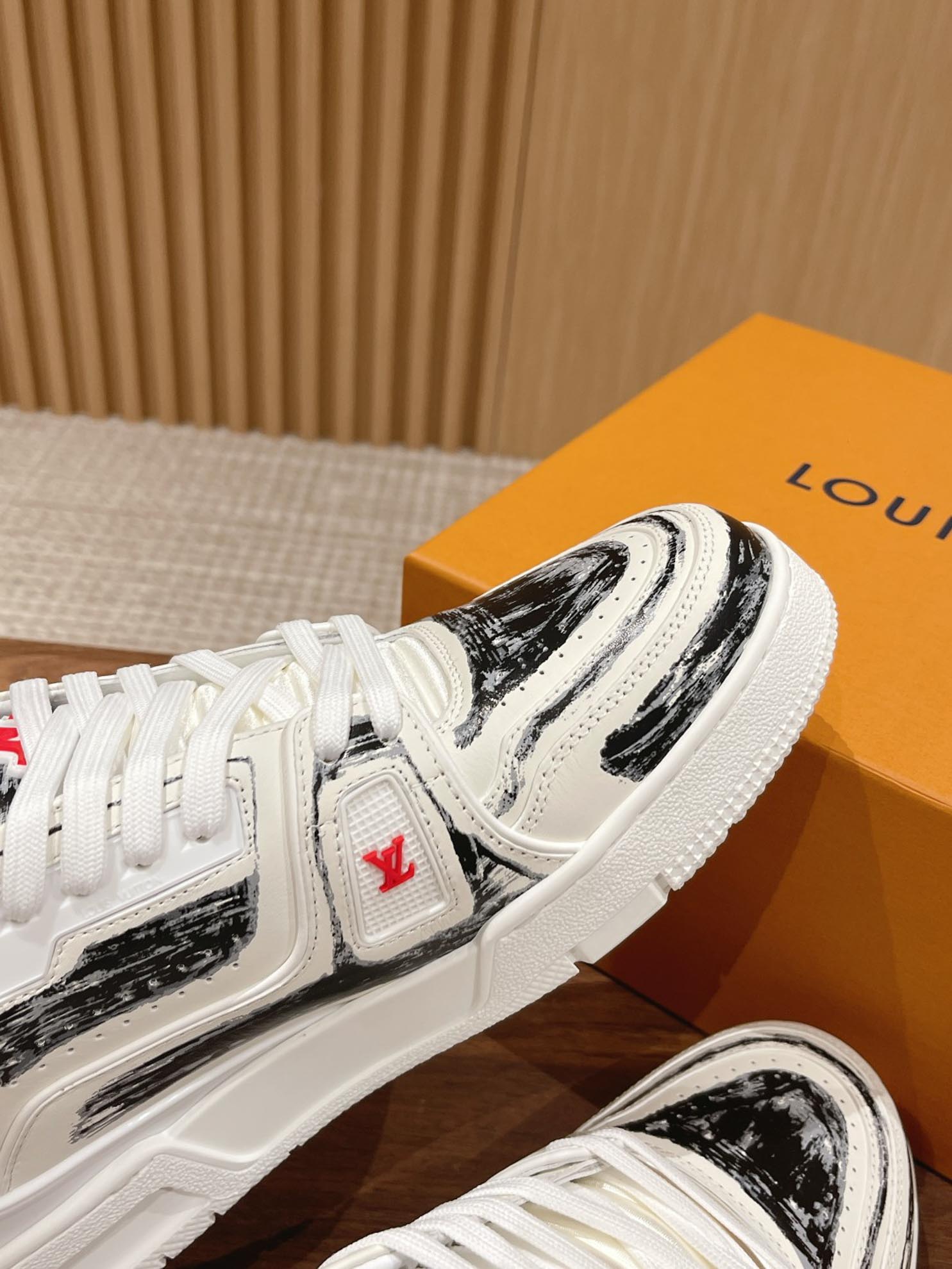 Giày Louis Vuitton Lv Trainer #54 Black Printed Calf Leather