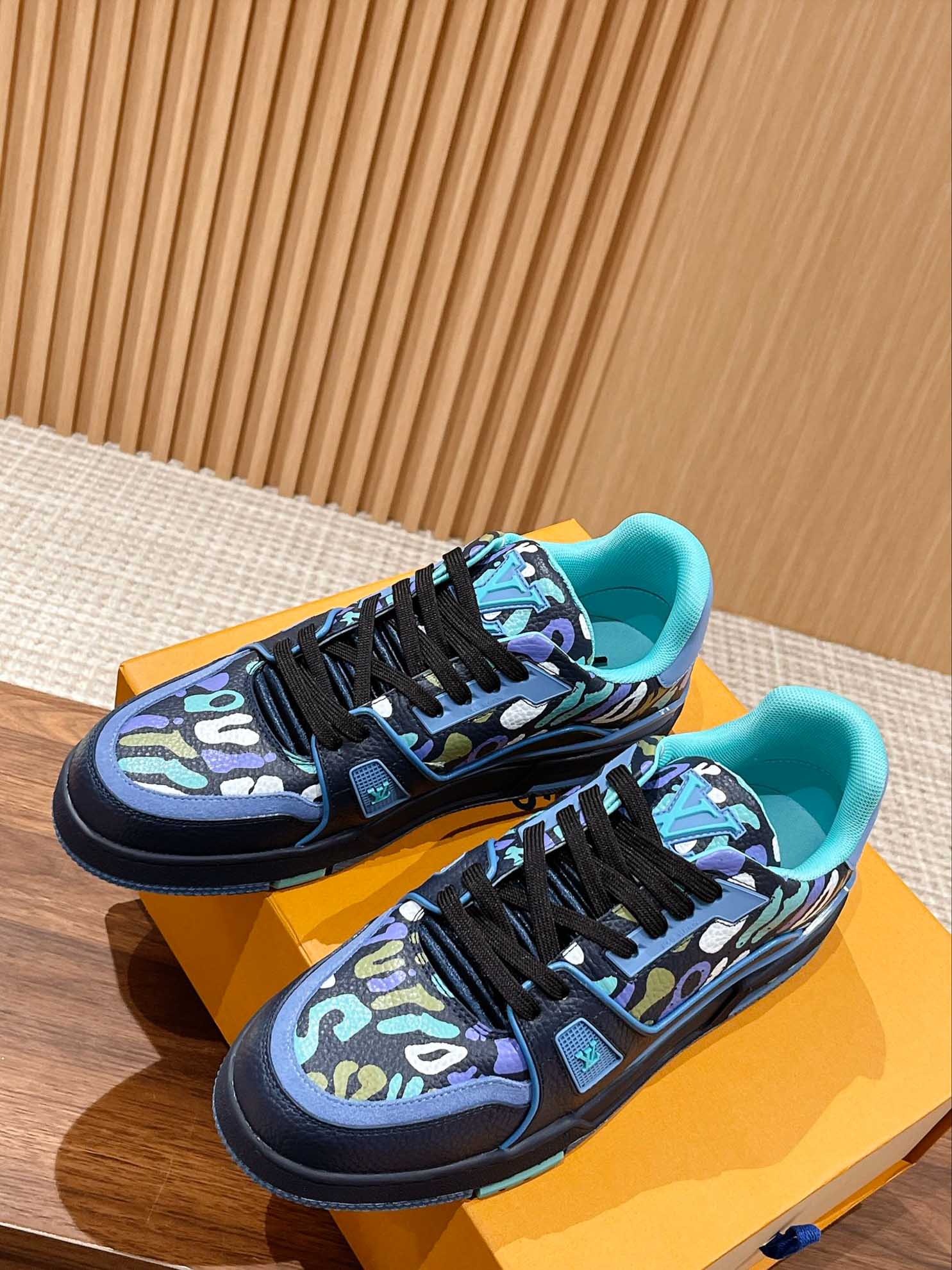 Giày Louis Vuitton Lv Trainer #54 Navy Blue Camouflage Printed Canvas