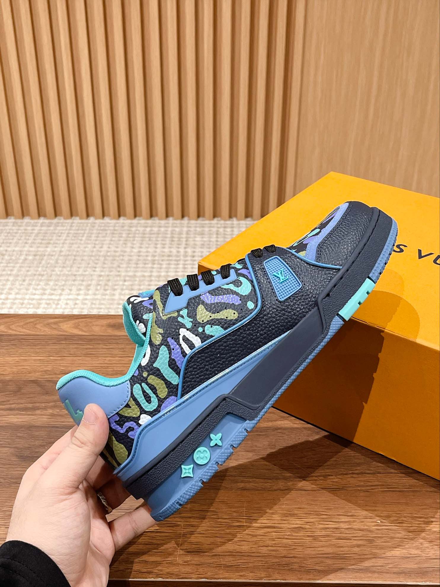 Giày Louis Vuitton Lv Trainer #54 Navy Blue Camouflage Printed Canvas