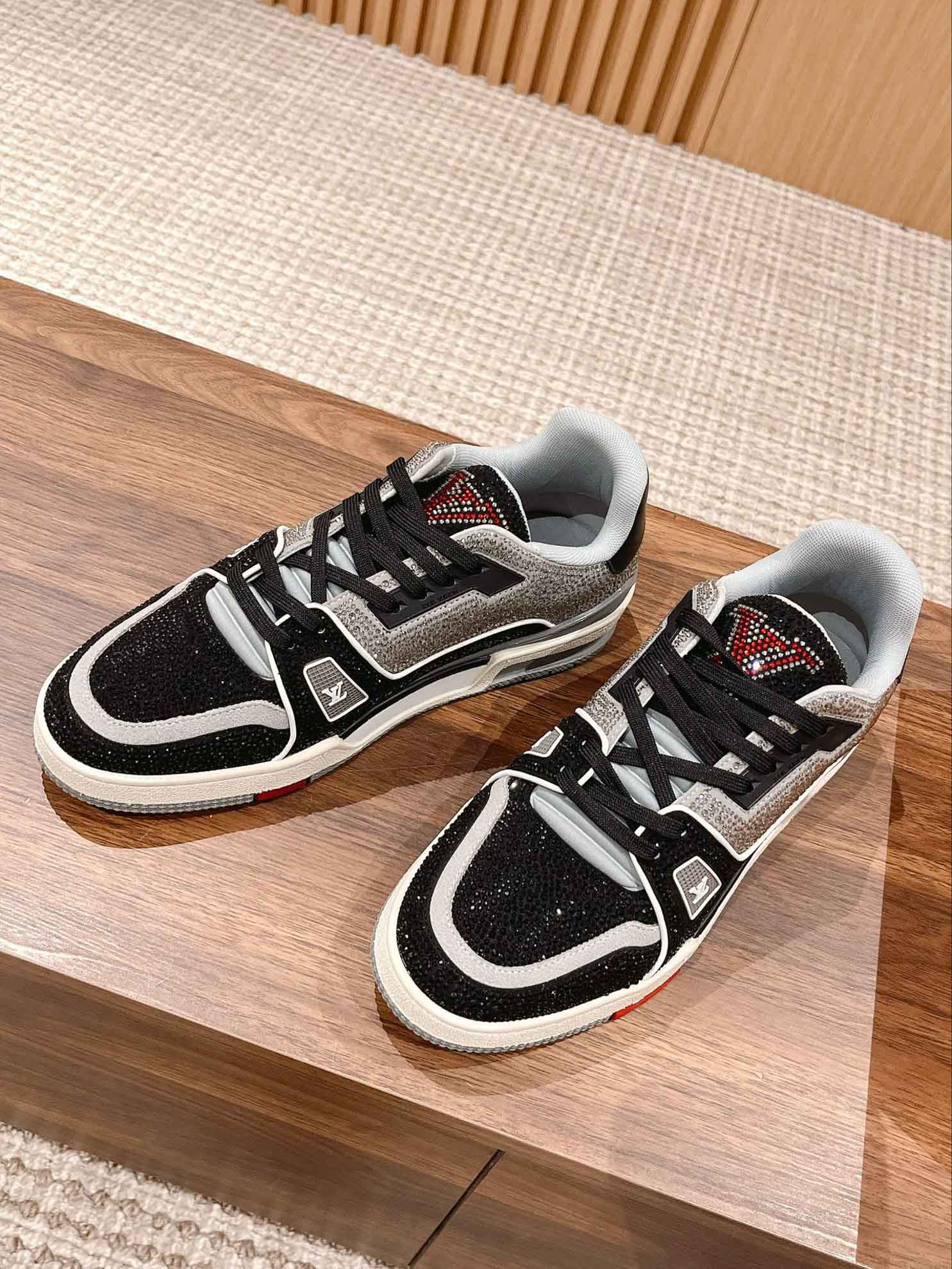 Giày Louis Vuitton Lv Trainer #54 Signature Black Grey Crystal