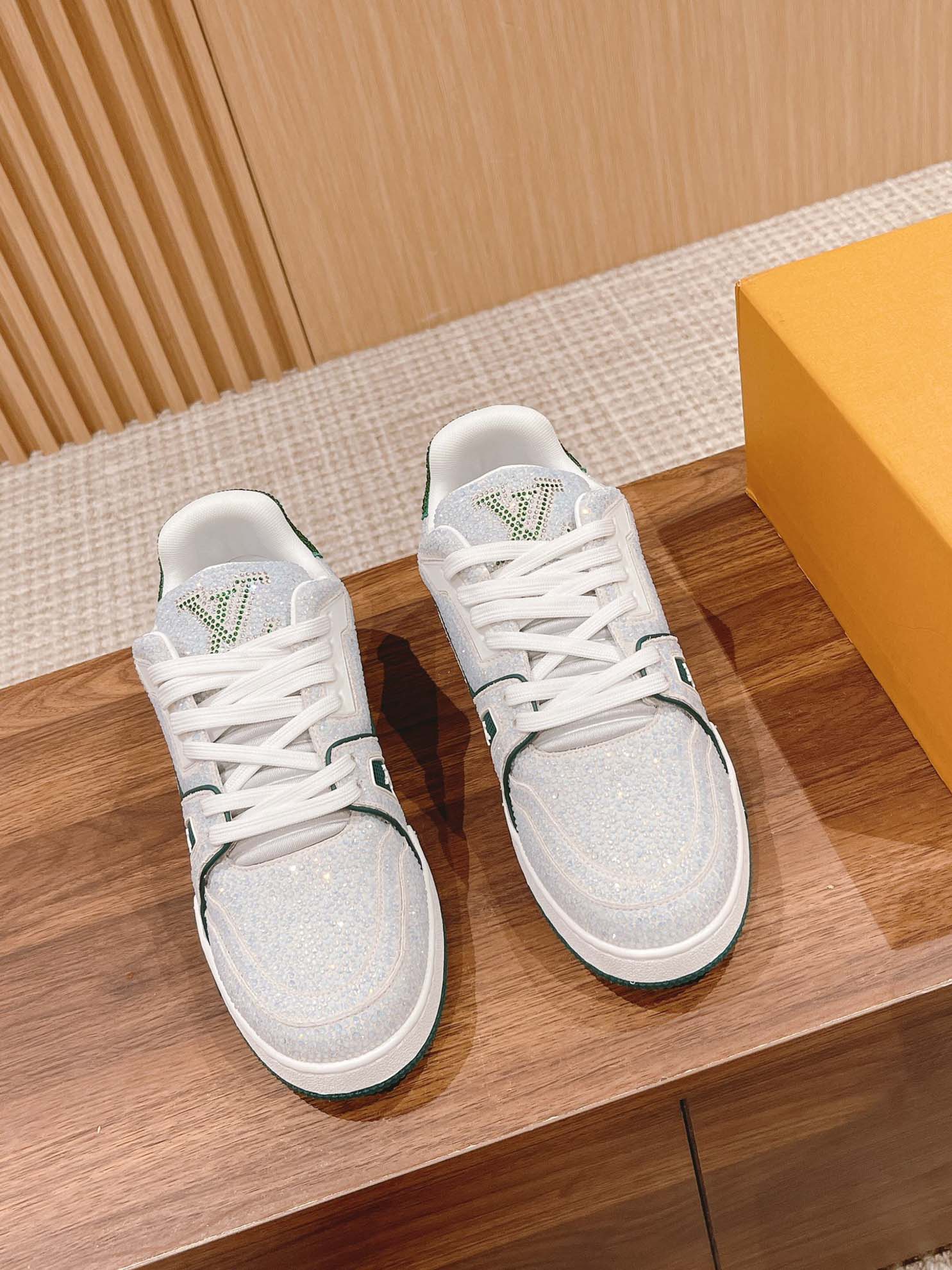 Giày Louis Vuitton Lv Trainer #54 Signature Green Strass