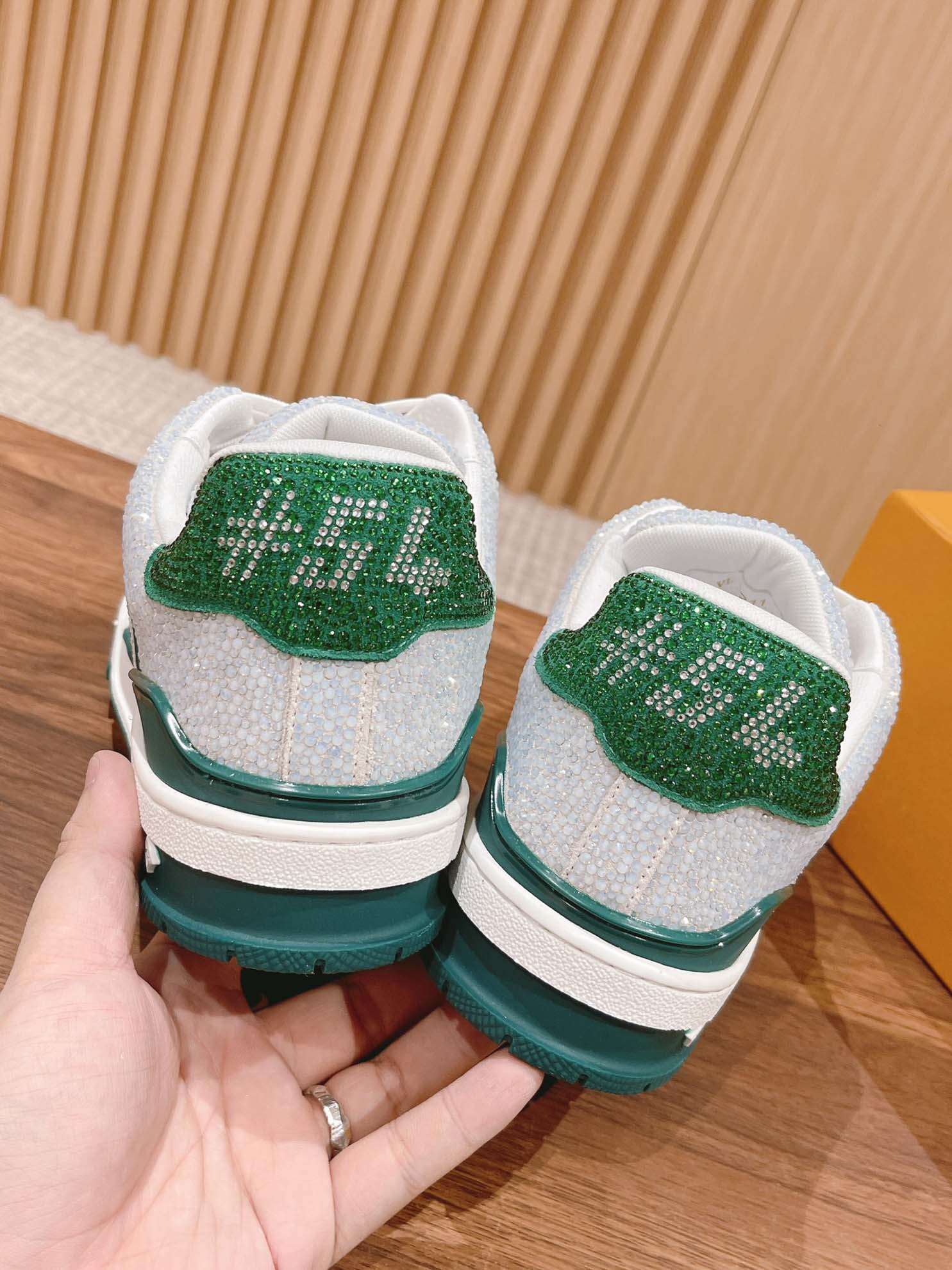 Giày Louis Vuitton Lv Trainer #54 Signature Green Strass