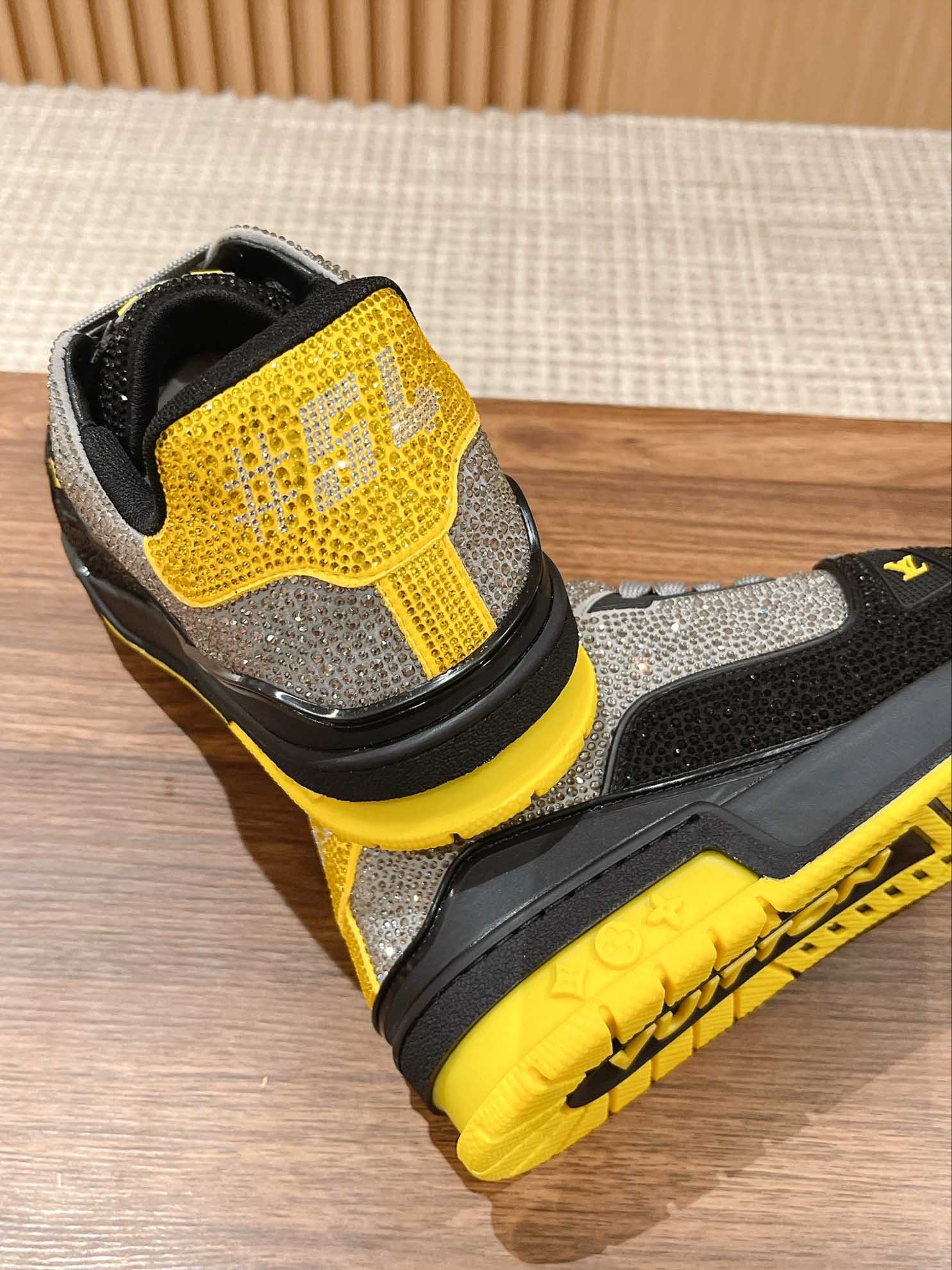 Giày Louis Vuitton Lv Trainer #54 Signature Yellow Black Crystal