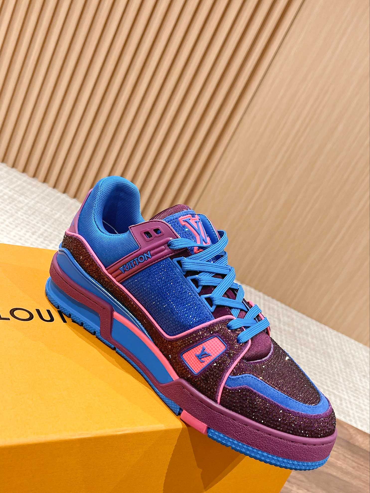 Giày Louis Vuitton LV Trainer Monogram Blue Strass