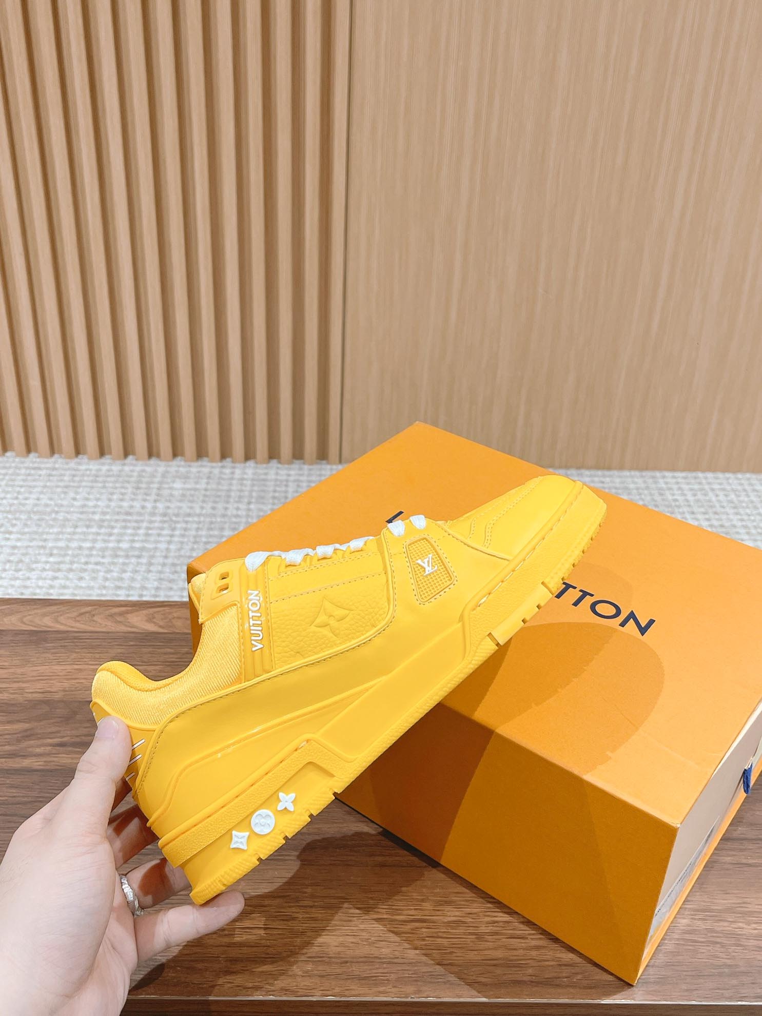 Giày Louis Vuitton LV Trainer Yellow Leather Monogram Best Quality