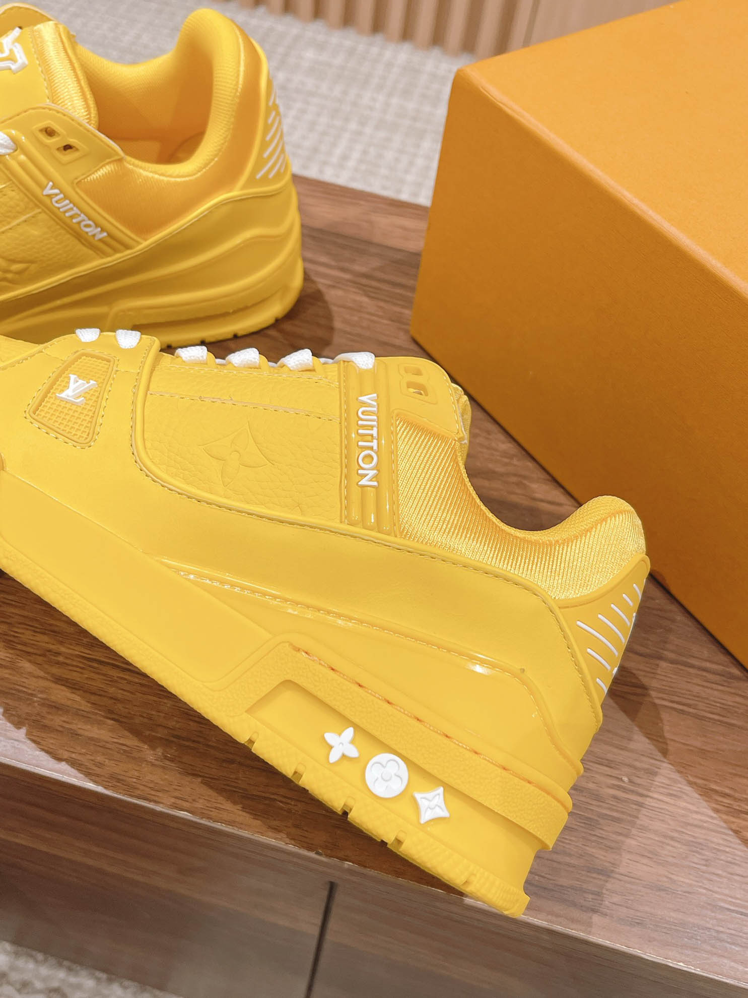 Giày Louis Vuitton LV Trainer Yellow Leather Monogram Best Quality