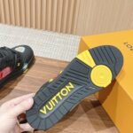Giày Louis Vuitton x Yayoi Kusama Trainer Black Print Best Quality