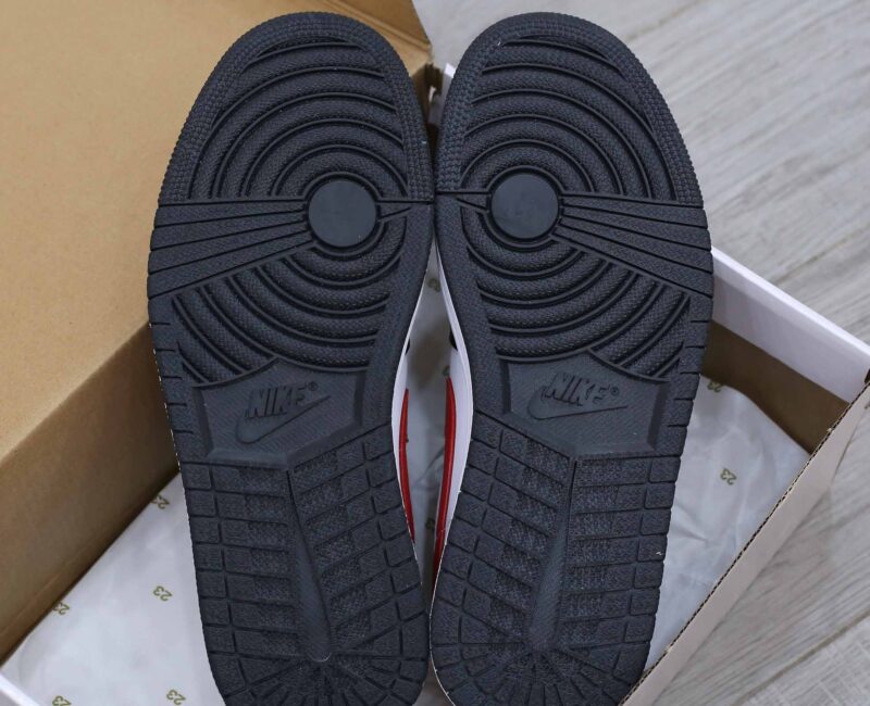 Giày Nike Air Jordan 1 Low ‘Siren Red’