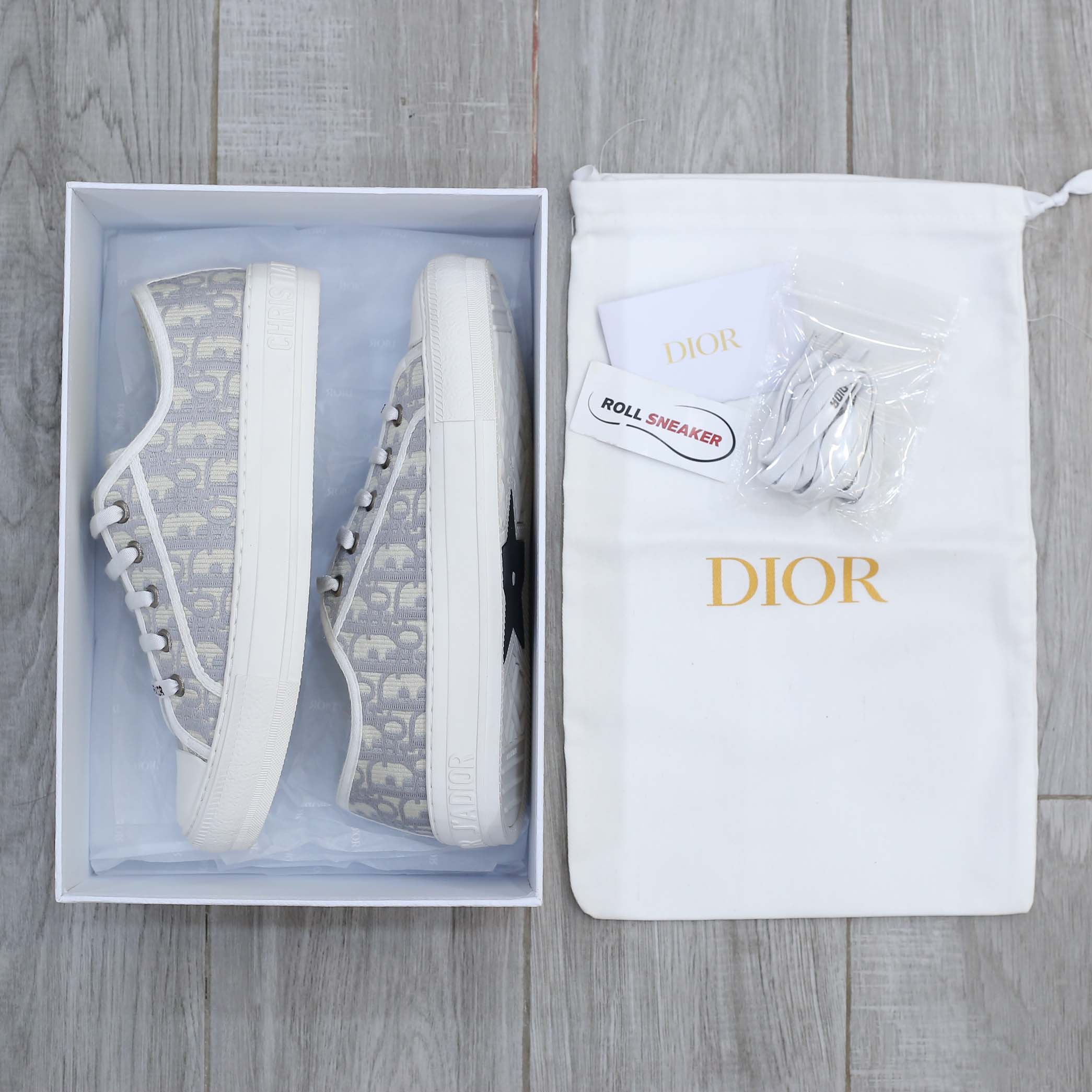 Giày WALK’N’DIOR SNEAKER Gray Stone Dior Oblique Embroidered Cotton