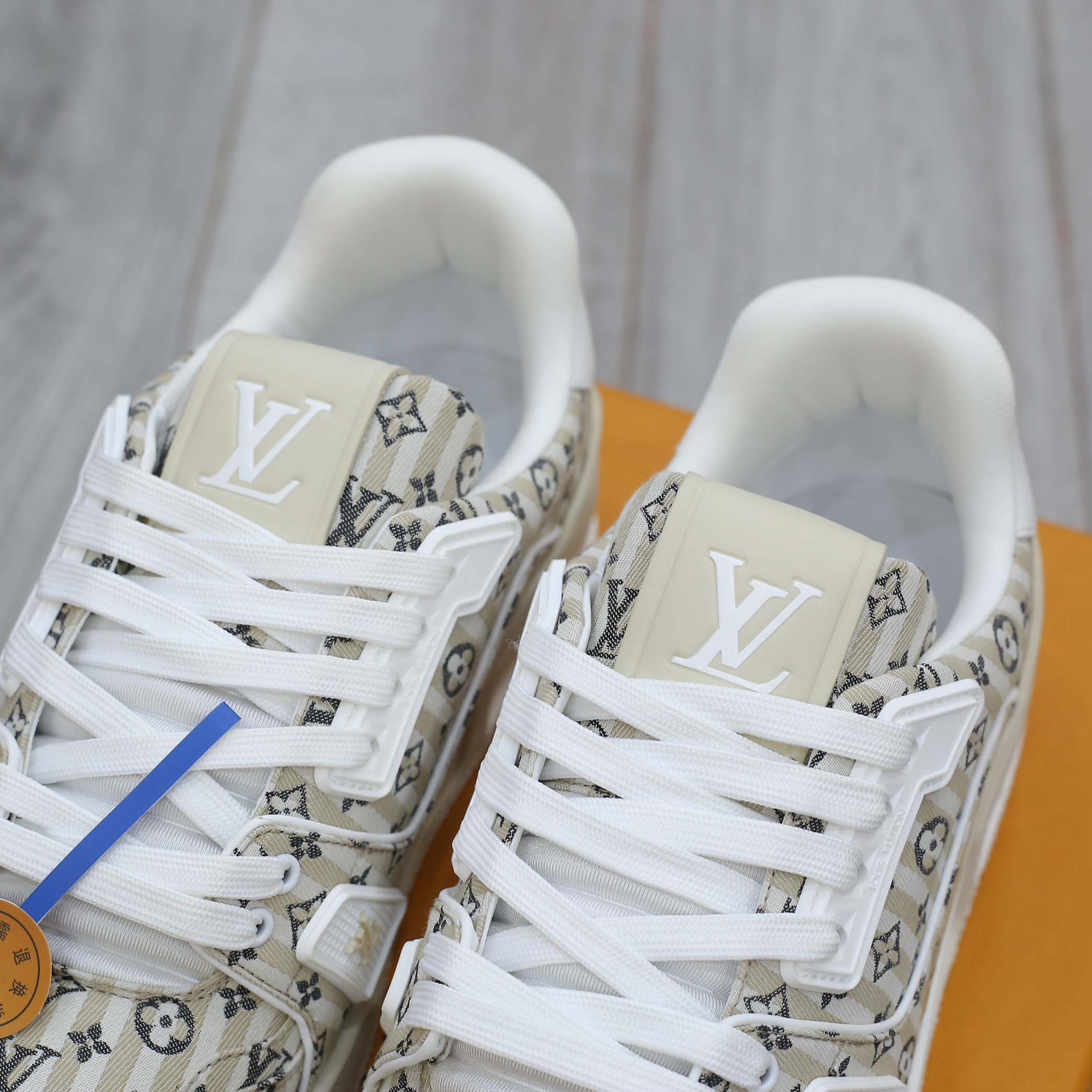Louis Vuitton Lv Trainer #54 Monogram Sọc Beige Best Quality